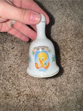 Vintage Tweety Bird Porcelain Bell "For A Very Special Mom" Warner Bros.